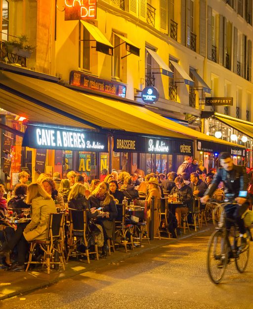 Why Every Greeting in France Starts With a Kiss — and the Rules Nobody Agrees On