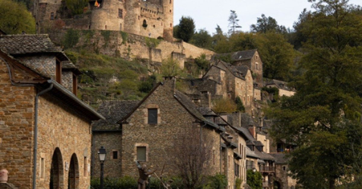 French Surnames of Gascony and Occitanie: Origins, Meanings and Family Heritage