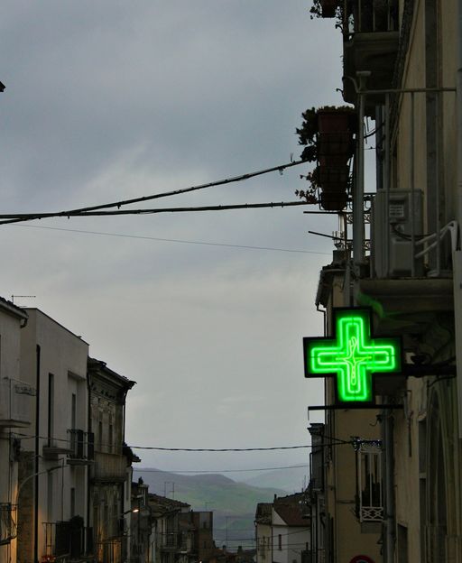 Why the French Trust Their Pharmacist More Than Their Doctor