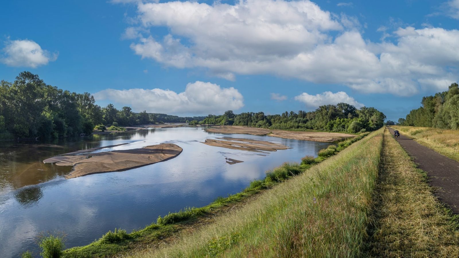 The Loire Valley Villages That Most Visitors Never Even Notice