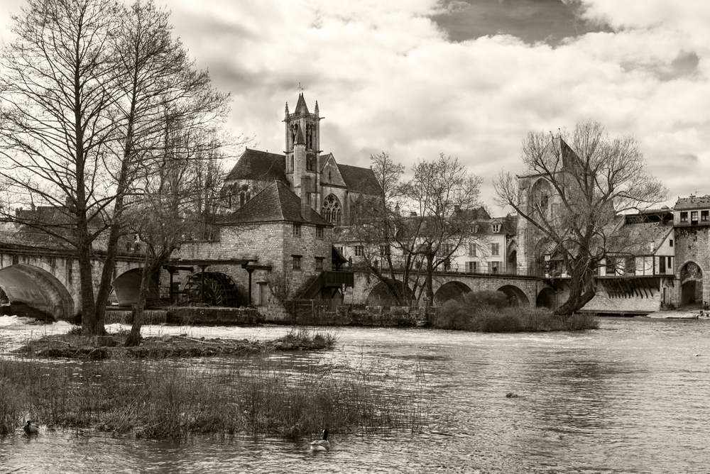 Moret-sur-Loing: The Impressionist Town an Hour from Paris